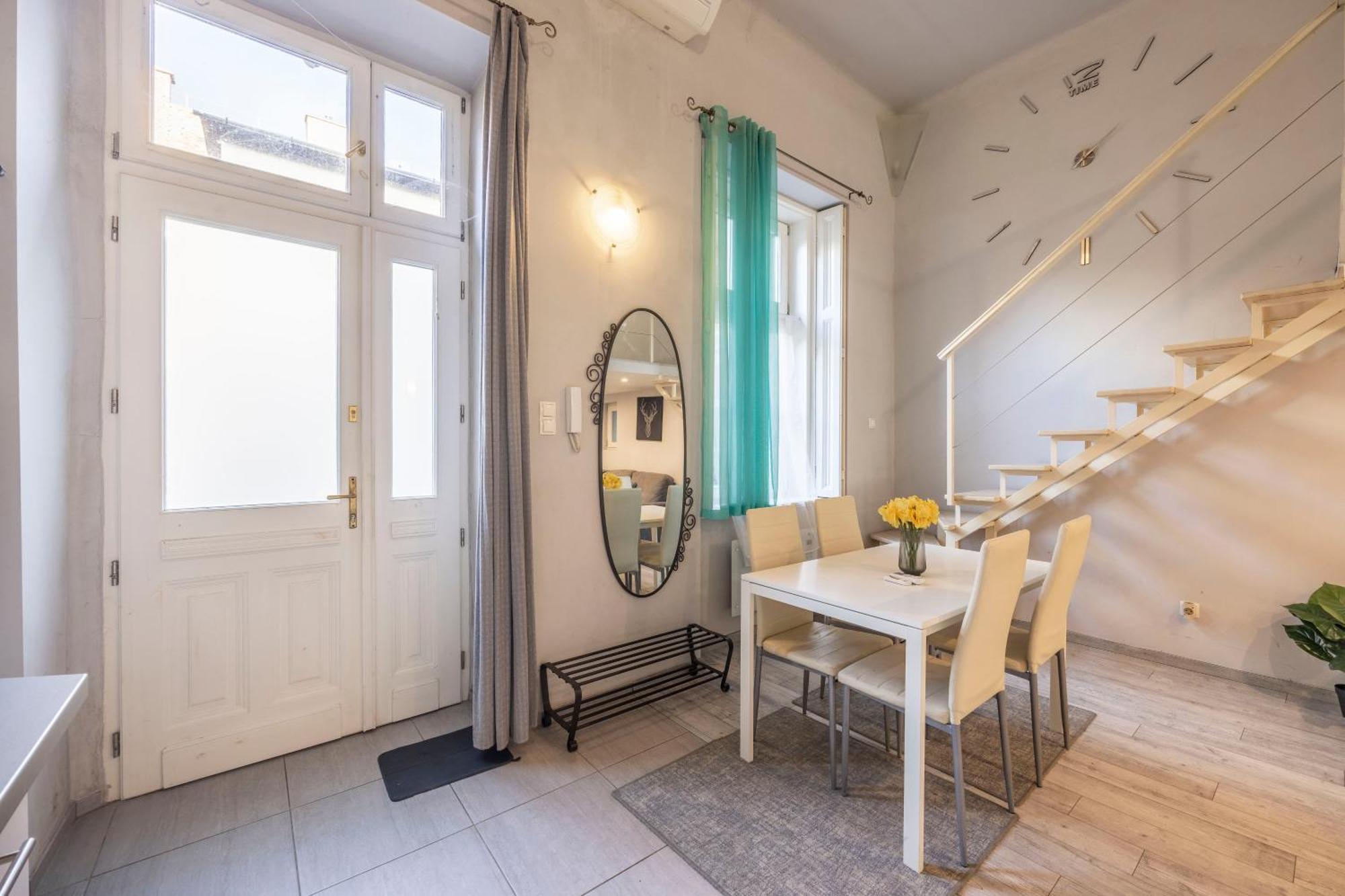 Superb Cozy In The Heart Of Апартаменты *